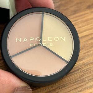 New Napoleon Perdis Pro Palette Concealer +